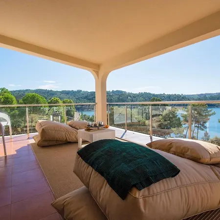 Nova Nautic & Nature Auberge de jeunesse Eira do Chão