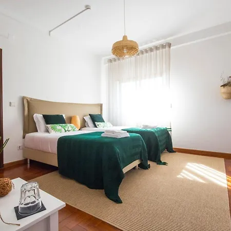 Nova Nautic & Nature Auberge de jeunesse Eira do Chão