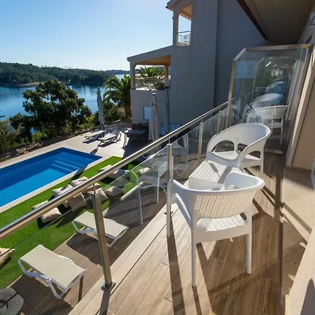 Nova Nautic & Nature Albergue Eira do Chão