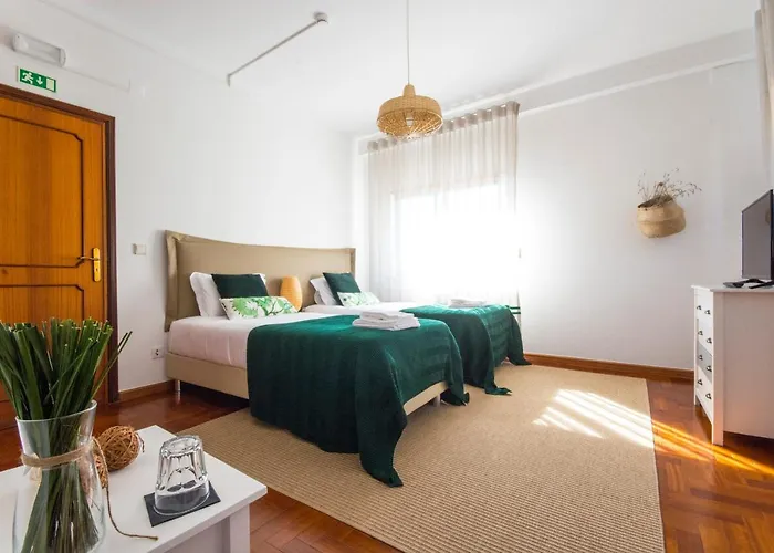 Nova Nautic & Nature Albergue Eira do Chão