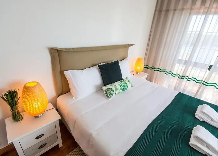 Albergue Nova Nautic & Nature Eira do Chão